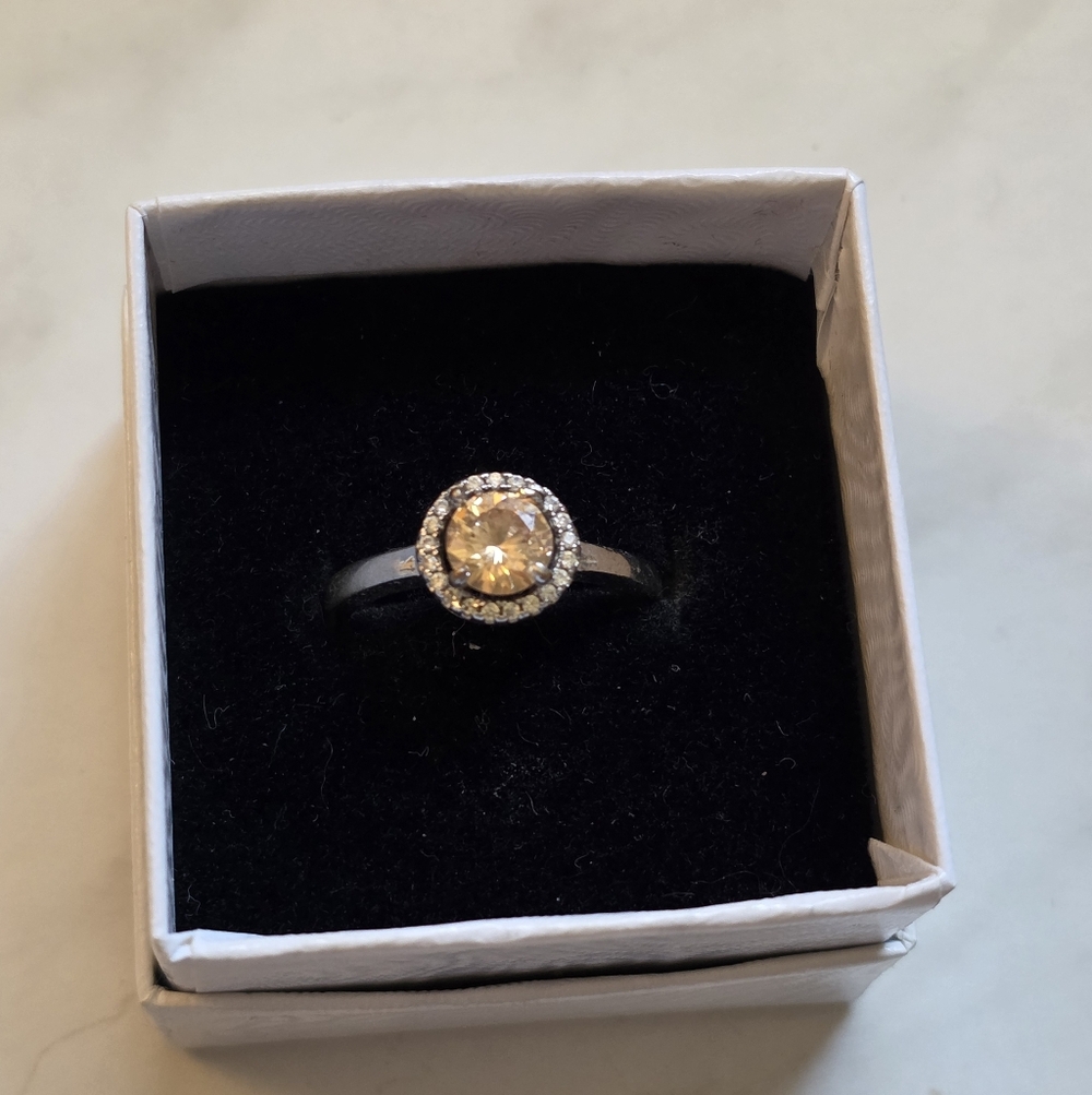 Elegant Silver and Yellow Stone Women's Ring